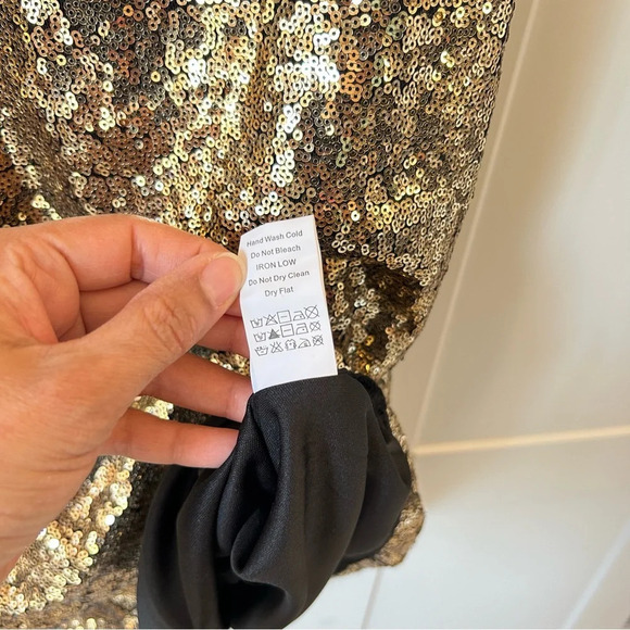 Forever 21 Women's Gold Sequin Mini Dress Size Small Spaghetti Straps New Year’s - Picture 11 of 11
